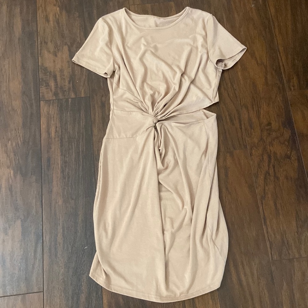 Knotted T-shirt Dress